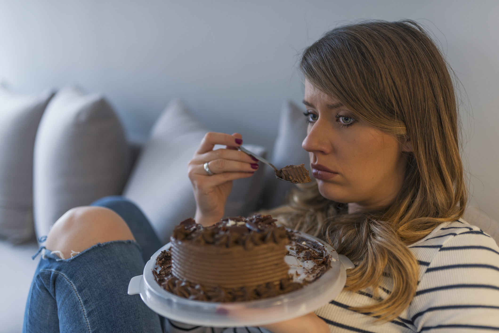 Everything You Know About Emotional Eating Is Wrong 3885